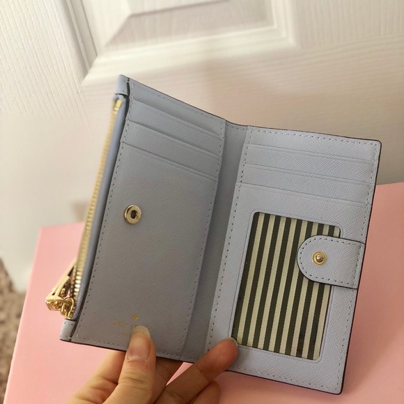 Kate Spade Baby Blue Mikey Wallet - Picture 2 of 2